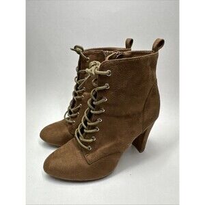 Wild Diva Boots Womens sz 6.5 Ankle Brown Suede Heels
